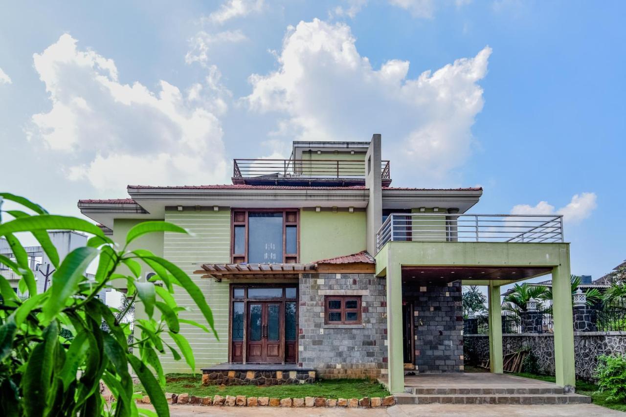 Lifeline Villas - Luxurious Taraangan 4 Mountain View Villa With Biggest Pool And Huge Open Area Lonavala Exteriör bild