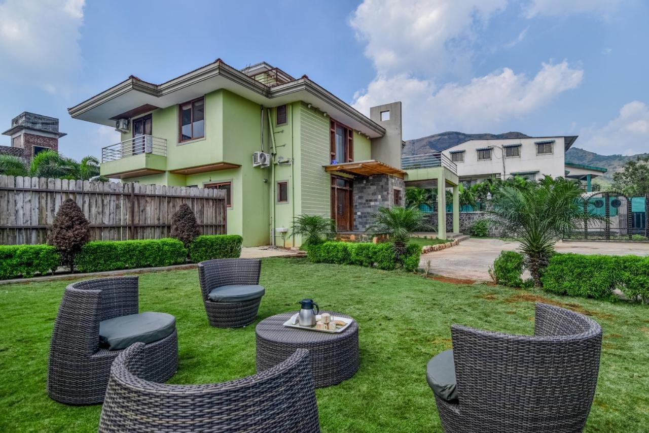 Lifeline Villas - Luxurious Taraangan 4 Mountain View Villa With Biggest Pool And Huge Open Area Lonavala Exteriör bild