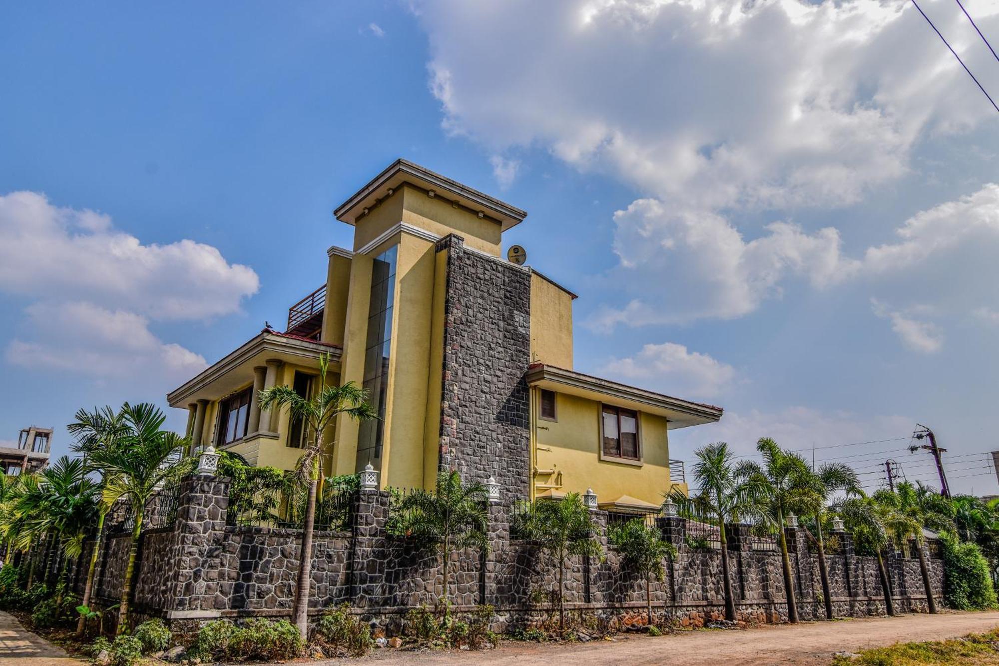 Lifeline Villas - Luxurious Taraangan 4 Mountain View Villa With Biggest Pool And Huge Open Area Lonavala Exteriör bild