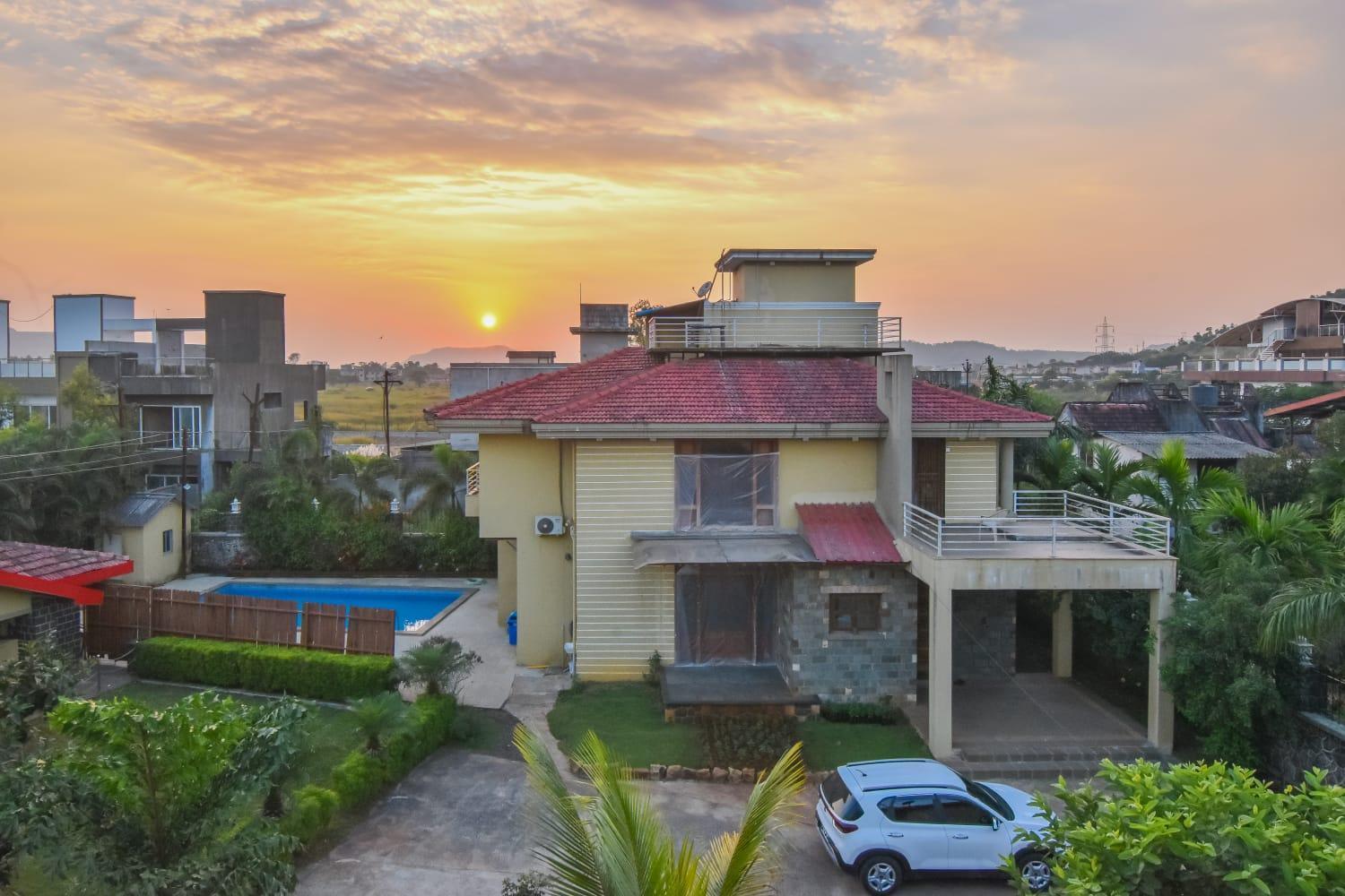 Lifeline Villas - Luxurious Taraangan 4 Mountain View Villa With Biggest Pool And Huge Open Area Lonavala Exteriör bild